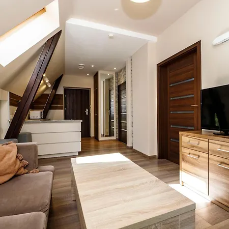 アパートホテル Silva 3*